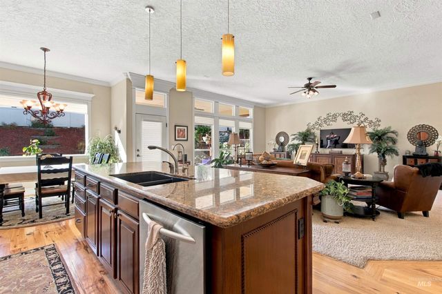 3150 S Glacier Bay Way, Meridian, ID 83642