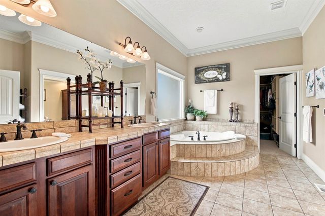 3150 S Glacier Bay Way, Meridian, ID 83642