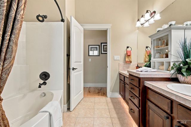 3150 S Glacier Bay Way, Meridian, ID 83642