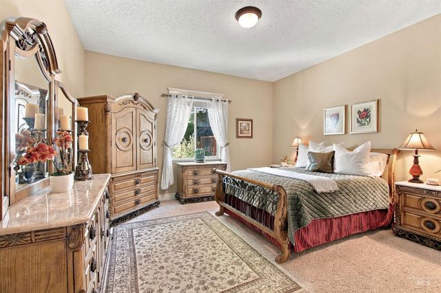 3150 S Glacier Bay Way, Meridian, ID 83642
