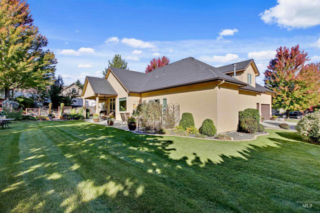3150 S Glacier Bay Way, Meridian, ID 83642