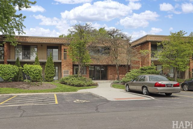 70 OLD OAK Drive 124, Buffalo Grove, IL 60089