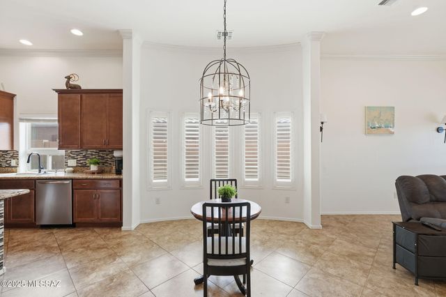 9625 N Hebden Way, Marana, AZ 85653