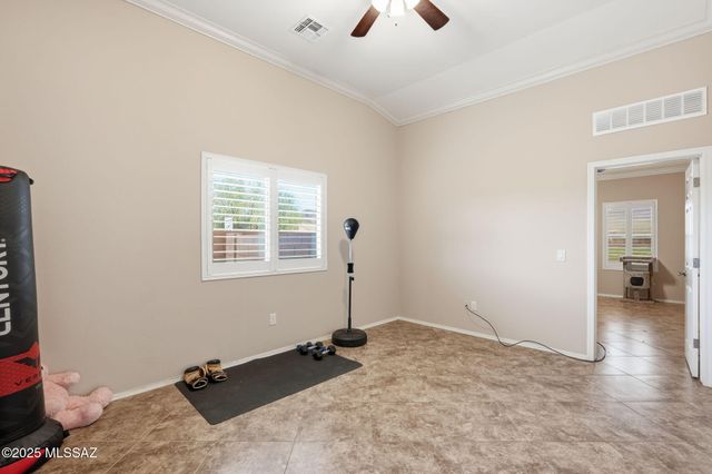 9625 N Hebden Way, Marana, AZ 85653