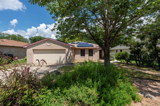 144 FALL CREEK DR, Kyle, TX 78640