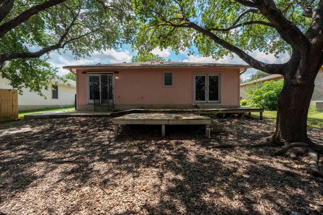 144 FALL CREEK DR, Kyle, TX 78640