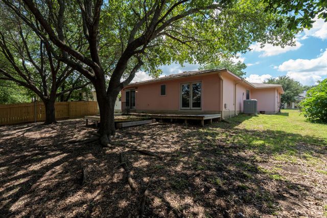 144 FALL CREEK DR, Kyle, TX 78640