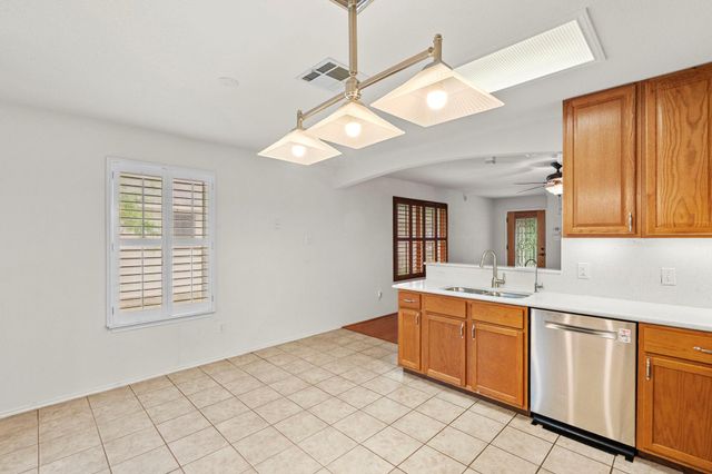 144 FALL CREEK DR, Kyle, TX 78640