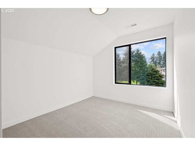 5029 Ne 113TH Loop, Vancouver, WA 98686