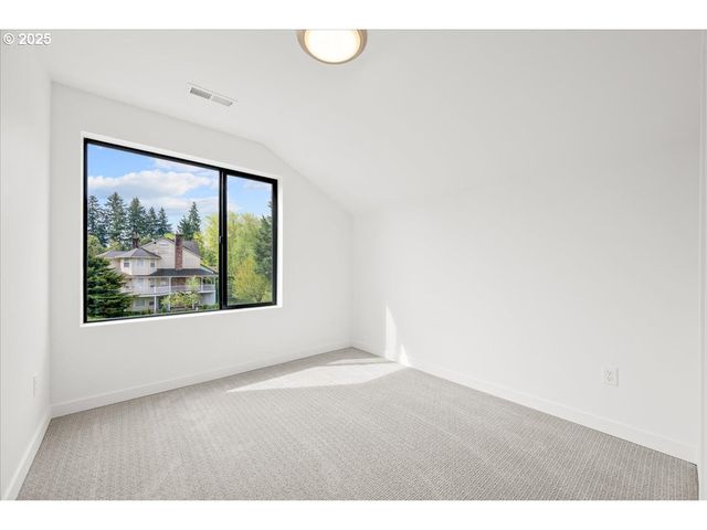5029 Ne 113TH Loop, Vancouver, WA 98686