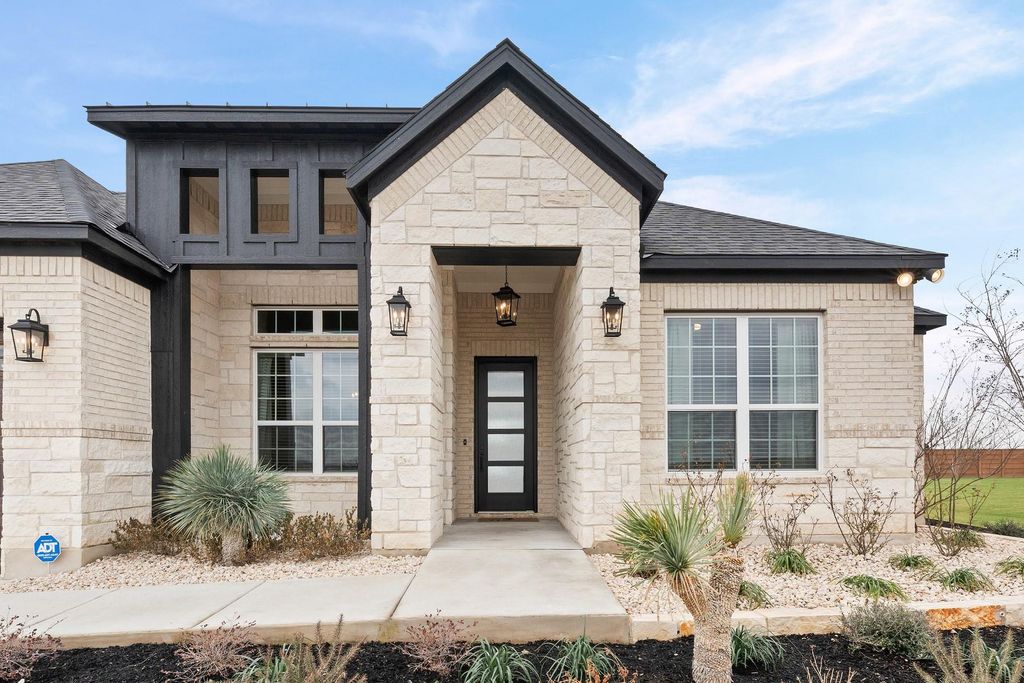 405 Kanarra Creek RD, Jarrell, TX 76537