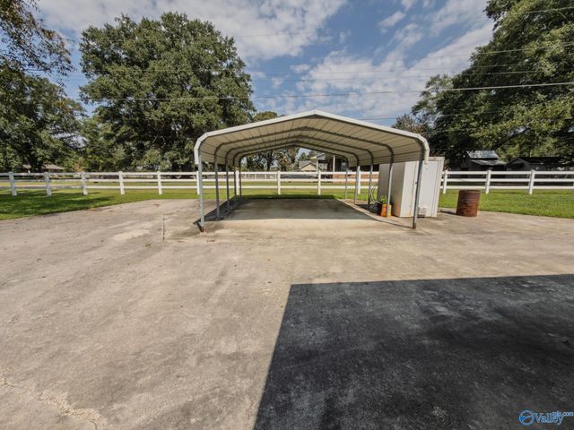 3824 County Road 217, Trinity, AL 35673