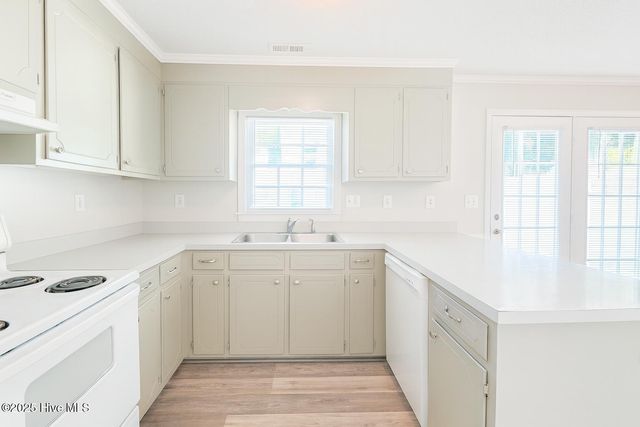 1117 Grovemont Drive I4, Greenville, NC 27834