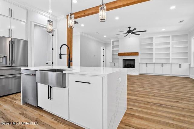 217 Byhalia Creek Farms Road, Byhalia, MS 38611