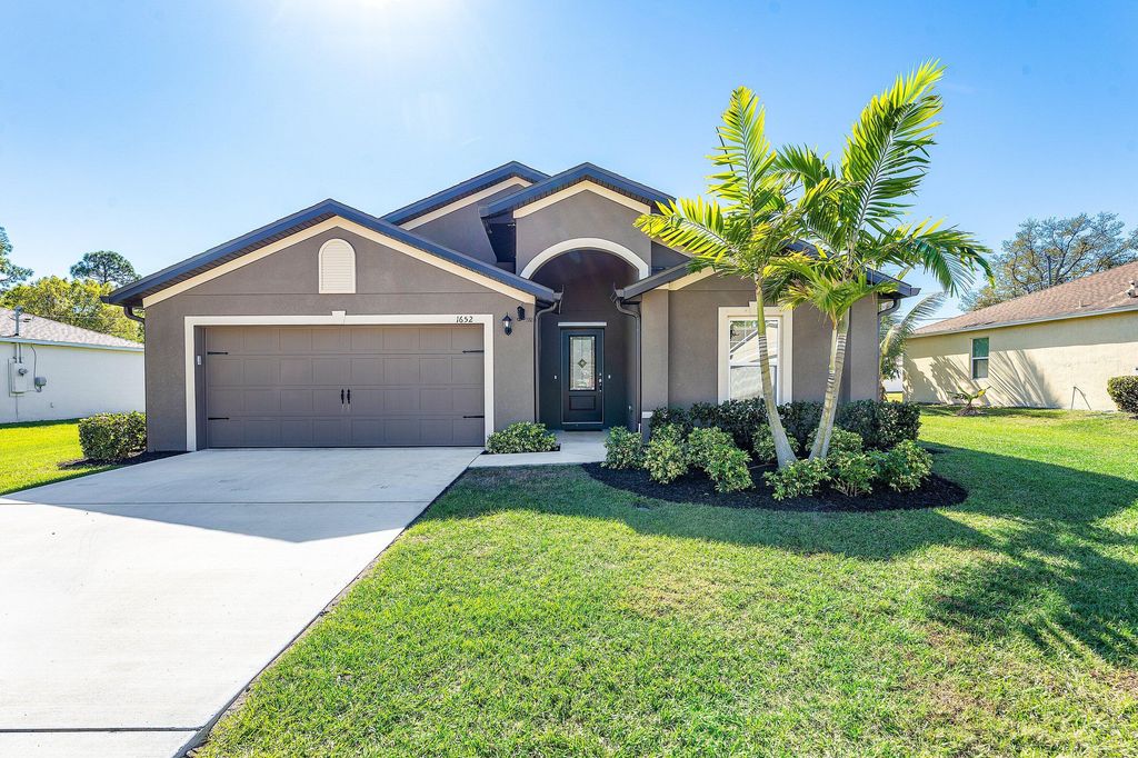 1652 SW Penrose Avenue, Port St. Lucie, Port St Lucie, FL 34953