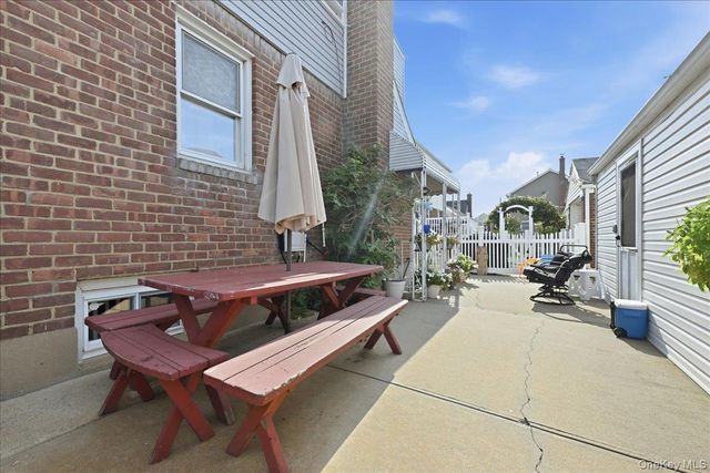 81 Franklin Street, Elmont, NY 11003