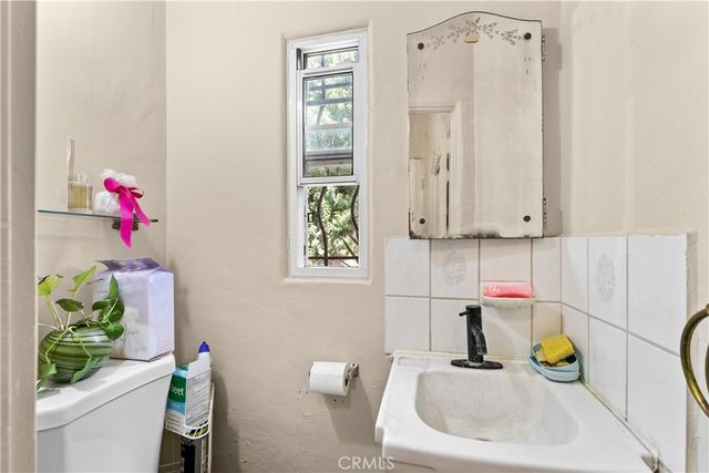 142 Stockbridge, Alhambra, CA 91801
