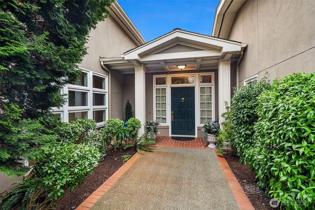 2629 46th Avenue W, Seattle, WA 98199