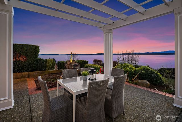 2629 46th Avenue W, Seattle, WA 98199