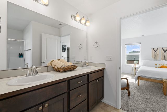 12949 W 1st Ave, Airway Heights, WA 99001