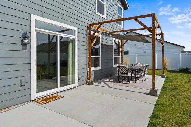 12949 W 1st Ave, Airway Heights, WA 99001