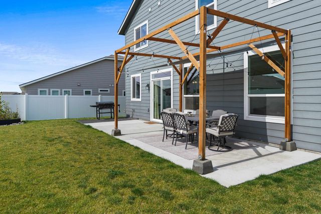 12949 W 1st Ave, Airway Heights, WA 99001