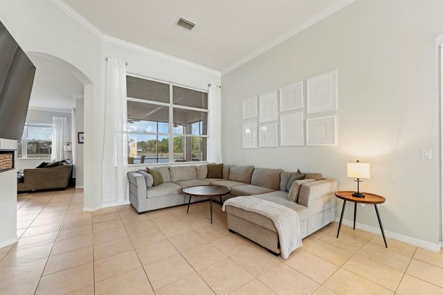 625 SW Long Key Court, Port St. Lucie, FL 34986