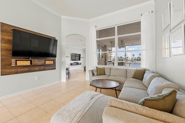 625 SW Long Key Court, Port St. Lucie, FL 34986