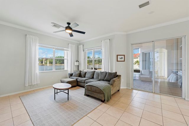 625 SW Long Key Court, Port St. Lucie, FL 34986