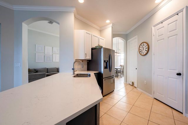 625 SW Long Key Court, Port St. Lucie, FL 34986