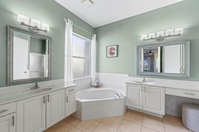625 SW Long Key Court, Port St. Lucie, FL 34986