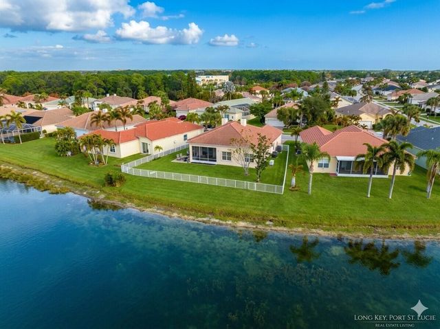 625 SW Long Key Court, Port St. Lucie, FL 34986