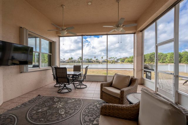 625 SW Long Key Court, Port St. Lucie, FL 34986