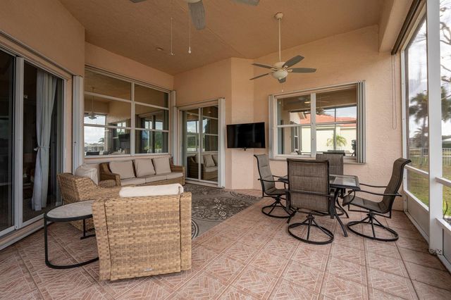 625 SW Long Key Court, Port St. Lucie, FL 34986