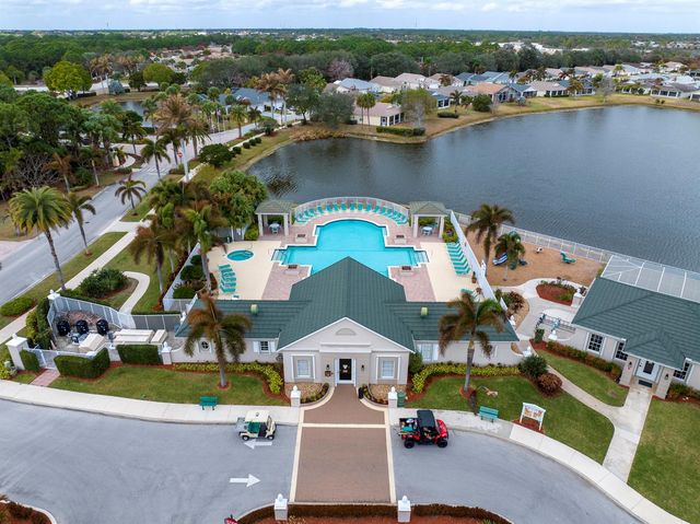 625 SW Long Key Court, Port St. Lucie, FL 34986