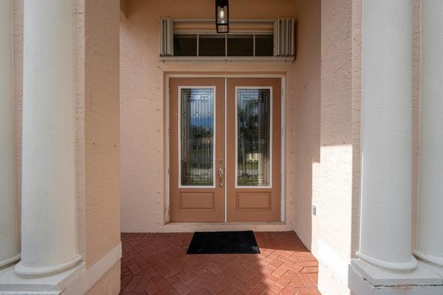 625 SW Long Key Court, Port St. Lucie, FL 34986
