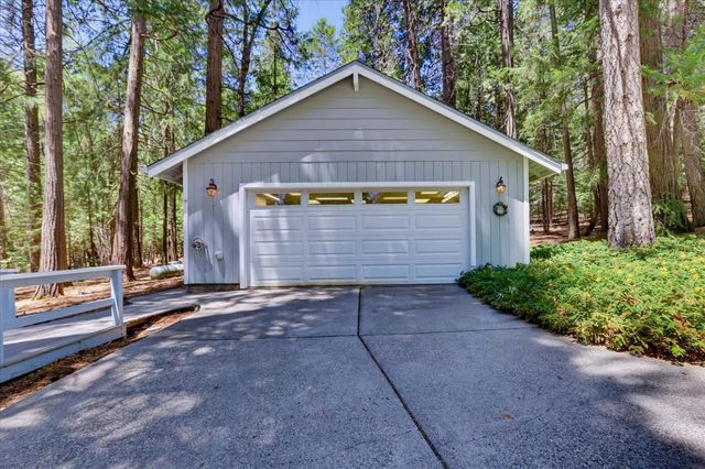 14500 Idaho Maryland Rd, Nevada City, CA 95959