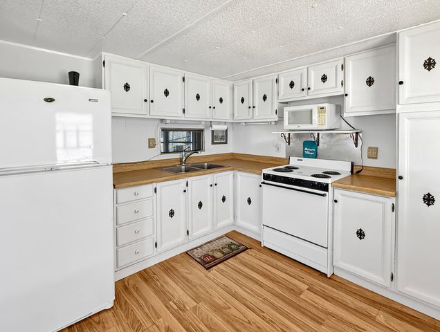 143 SE Easy Street, Stuart, FL 34994