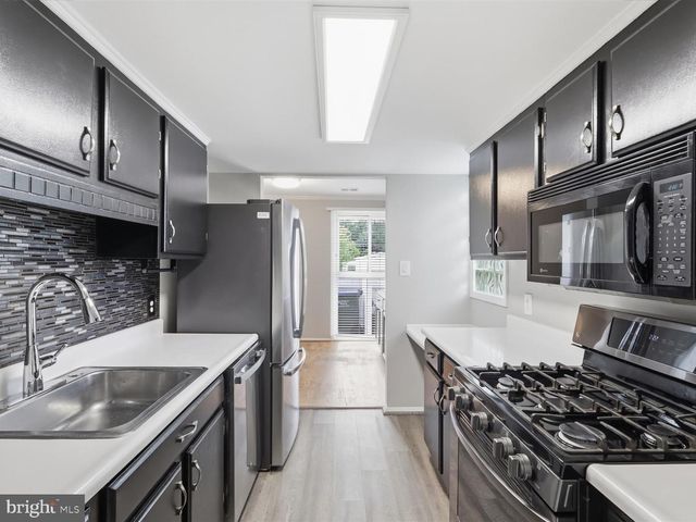 12703 TORRINGTON ST, Woodbridge, VA 22192