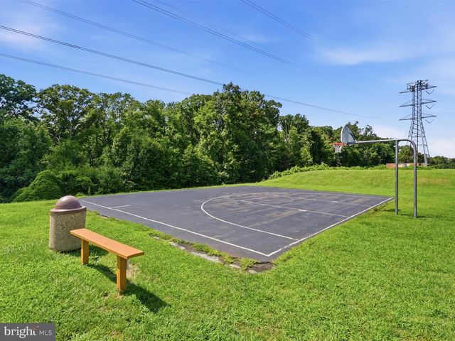 12703 TORRINGTON ST, Woodbridge, VA 22192