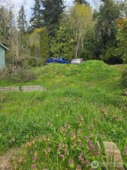 235 S Hartford Avenue, Bremerton, WA 98311