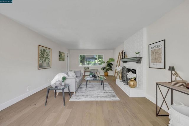 235 Appalachian Dr, Martinez, CA 94553