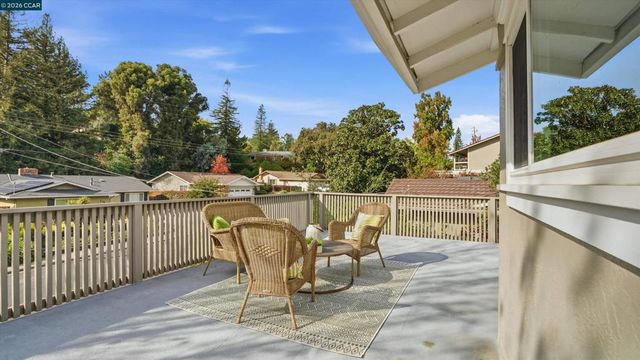 235 Appalachian Dr, Martinez, CA 94553