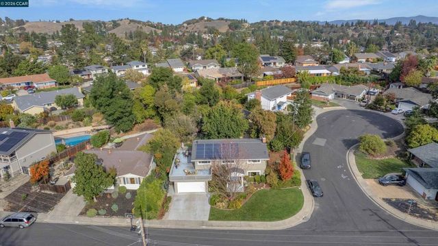 235 Appalachian Dr, Martinez, CA 94553