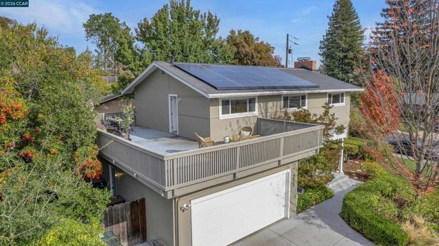 235 Appalachian Dr, Martinez, CA 94553