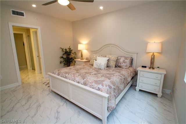 244 Indies DR E 101, Naples, FL 34114