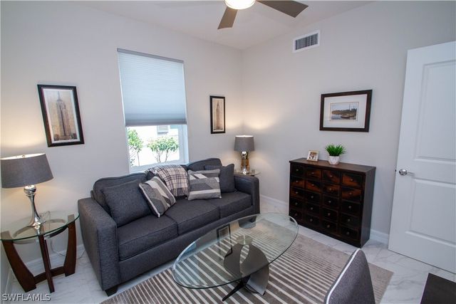 244 Indies DR E 101, Naples, FL 34114