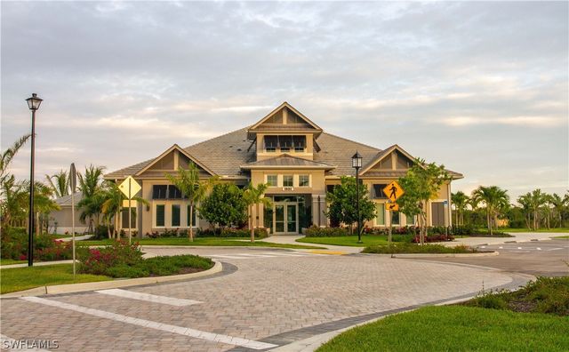 244 Indies DR E 101, Naples, FL 34114