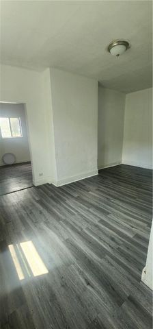 126 Mills Ave, Braddock, PA 15104