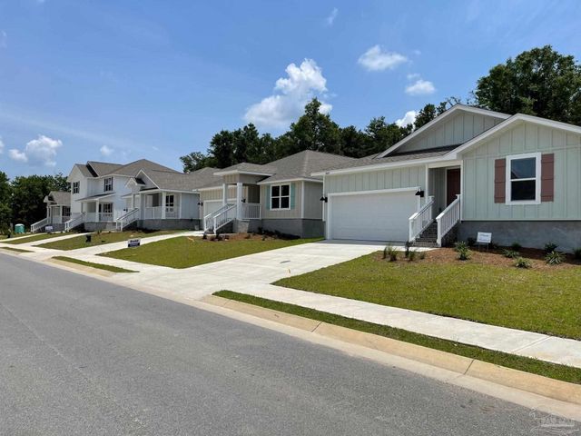 8665 Pathstone Blvd, Pensacola, FL 32526